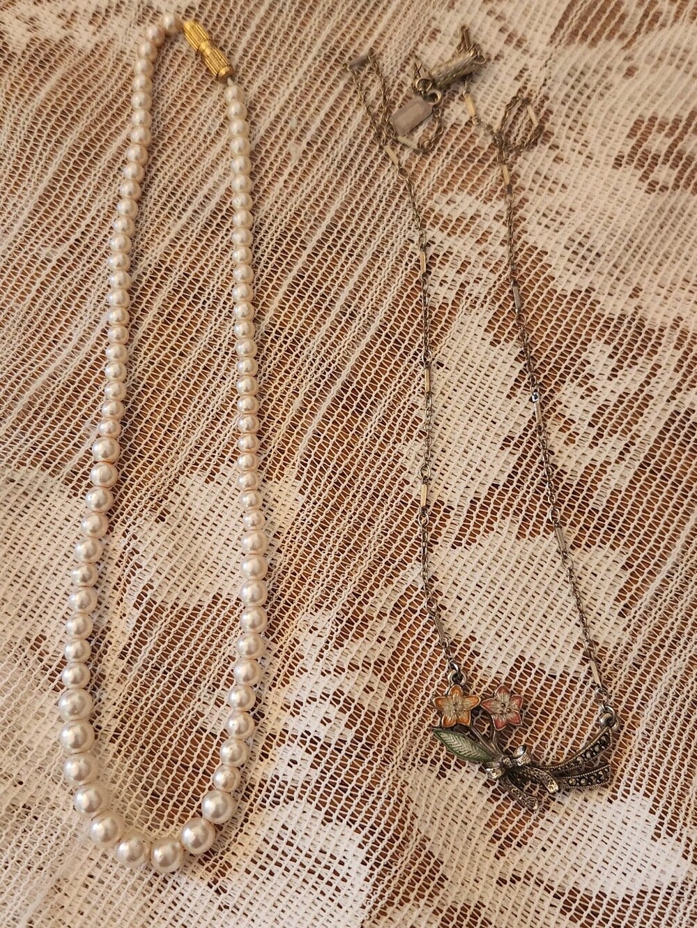 1928 Enamal Necklace With TODDLER SIZE Pearl Look Alike Necklace